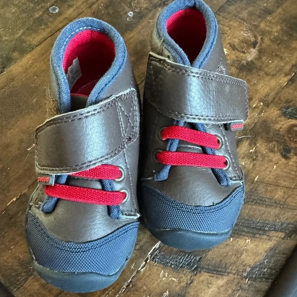 PEDIPED‎ Boys Jay Chukka Boot Size 5 Brown, Blue and Red - Picture 1 of 5